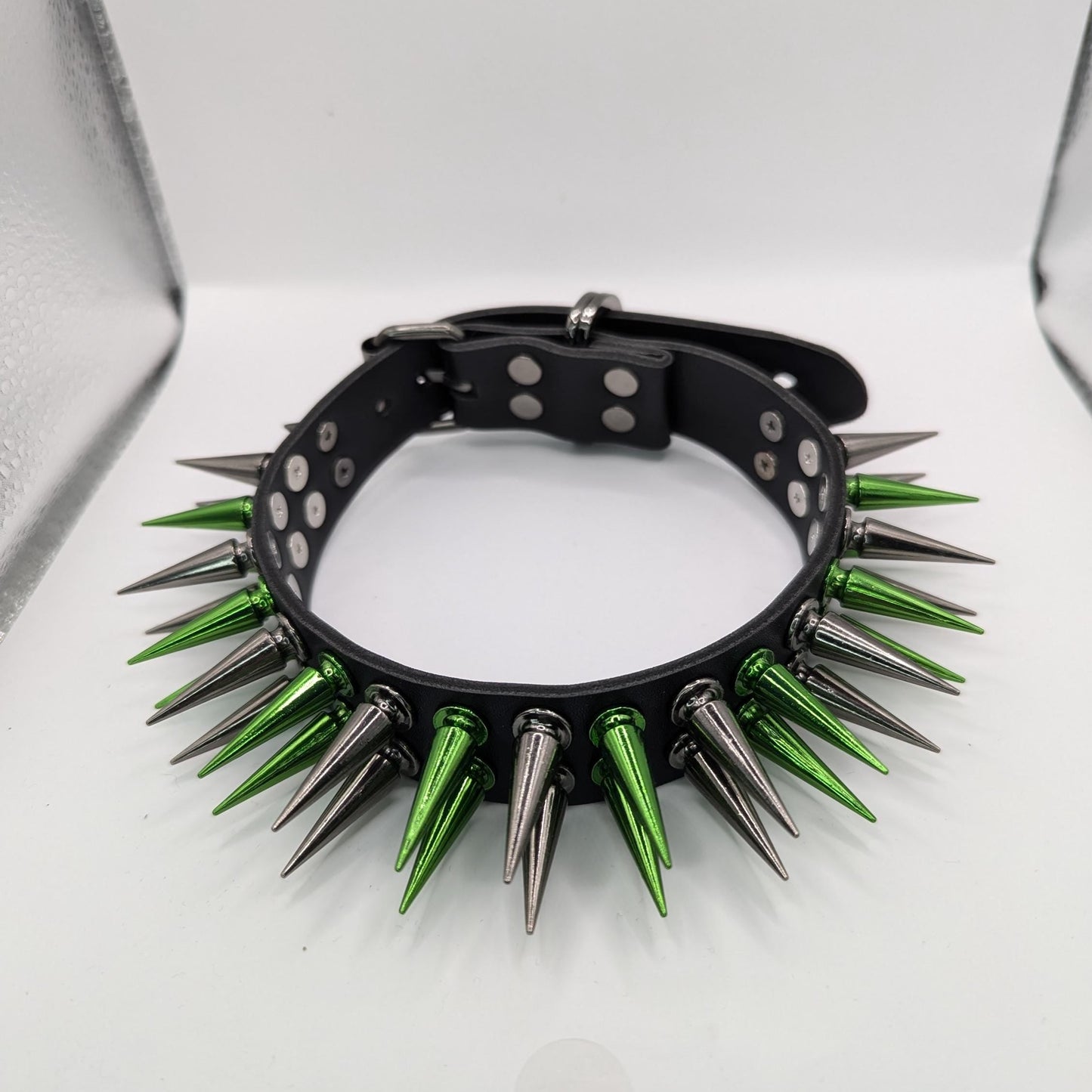 Green // GunMetal Choker