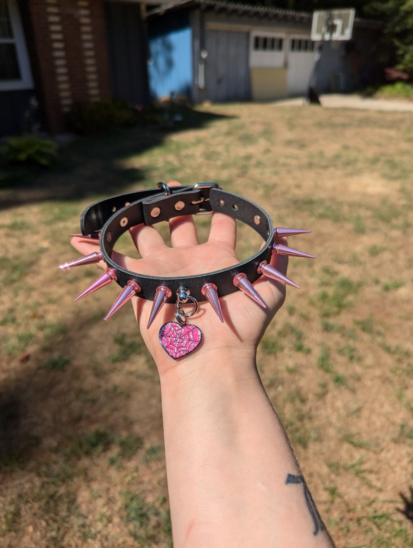 Faux Leather Choker "Spiderweb Heart"