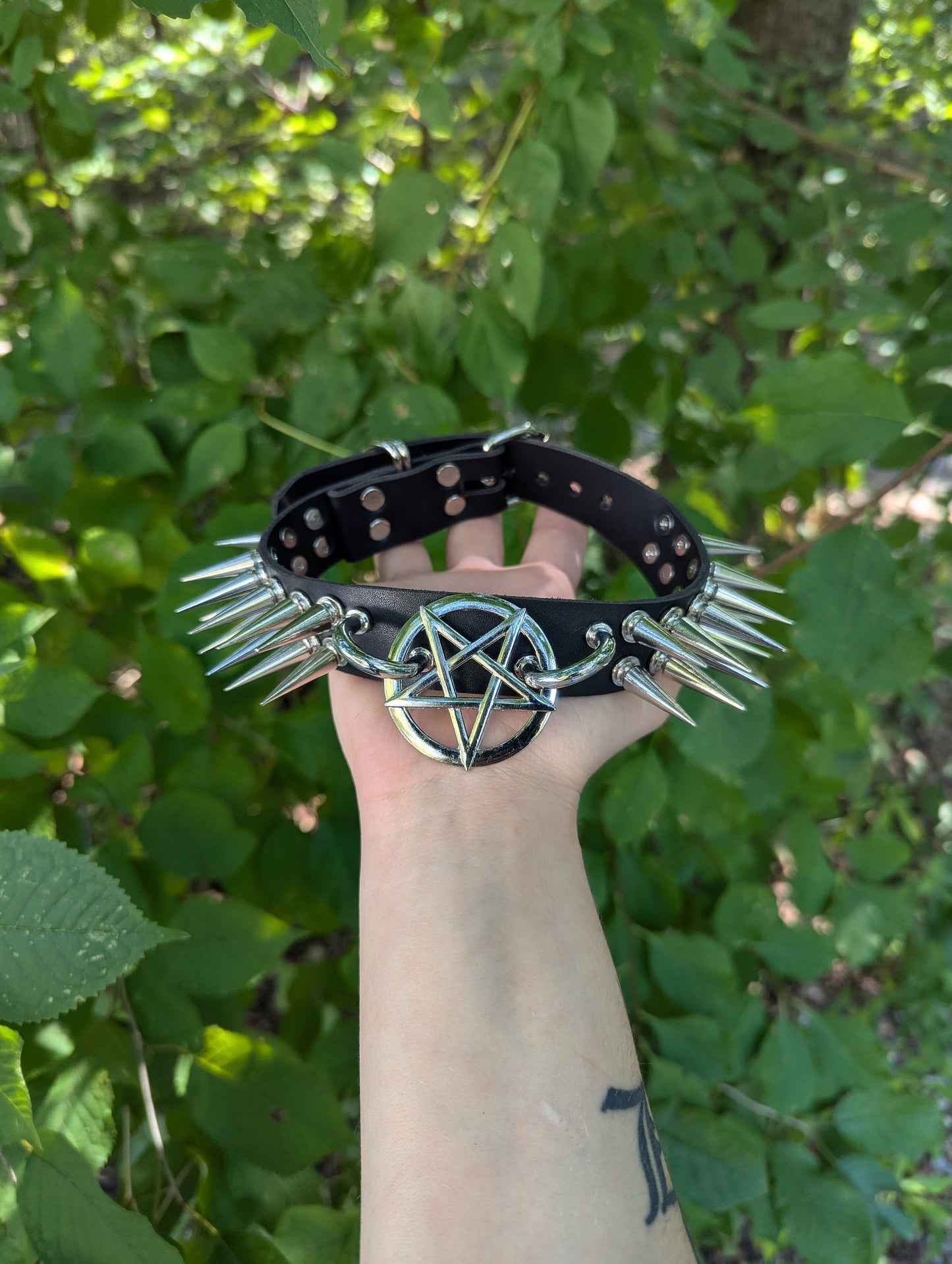 Silver Pentagram Choker