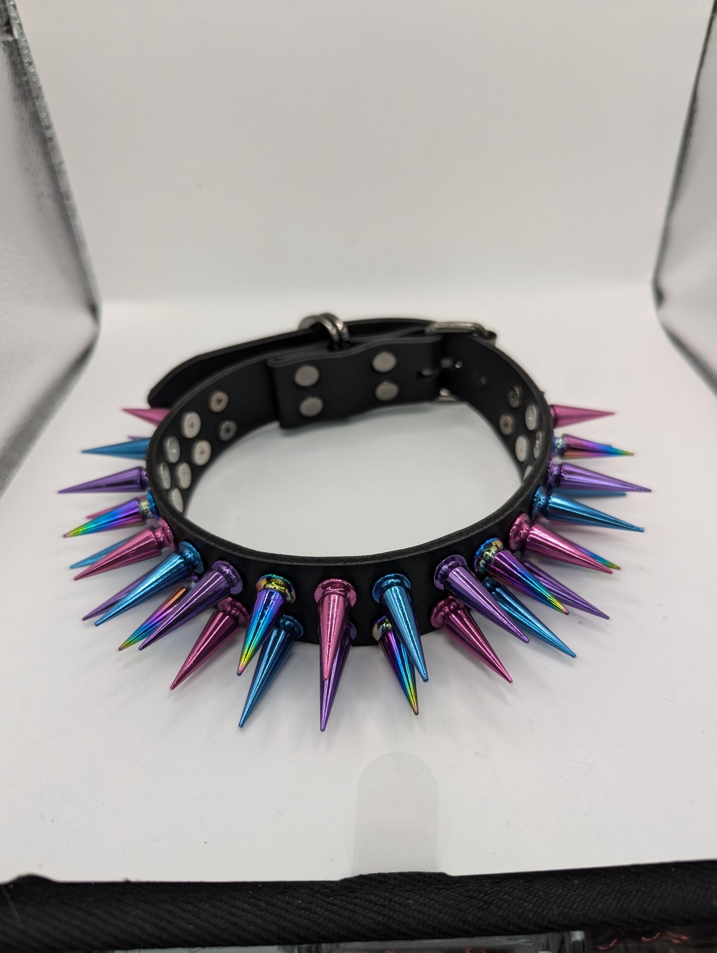Spiked Choker "Pink Magma"