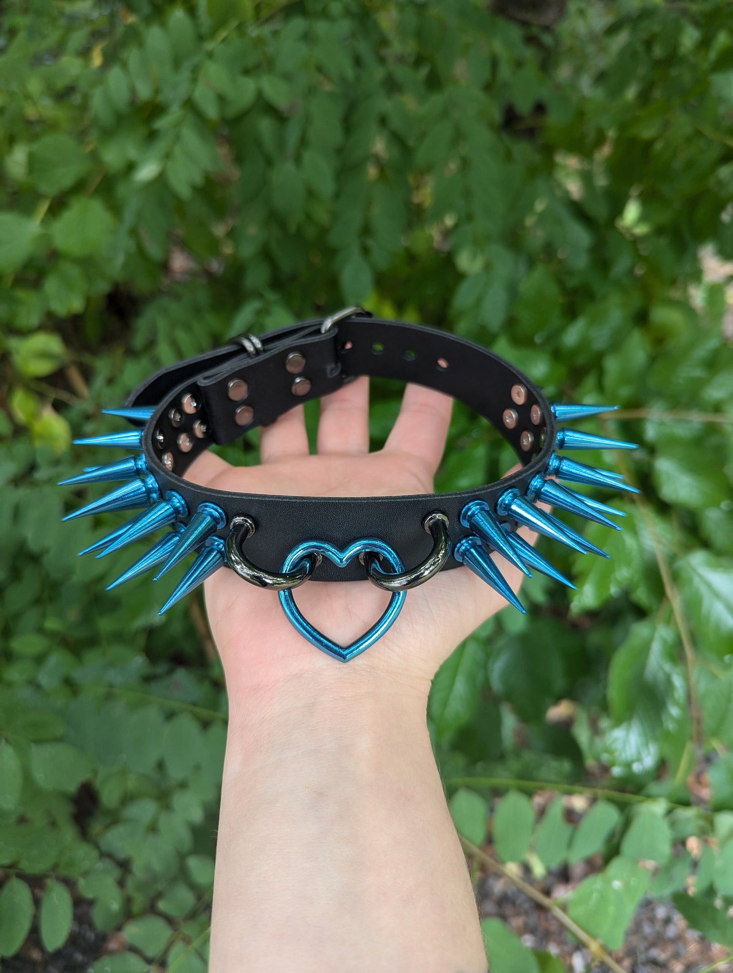 Blue//Black Heart Choker