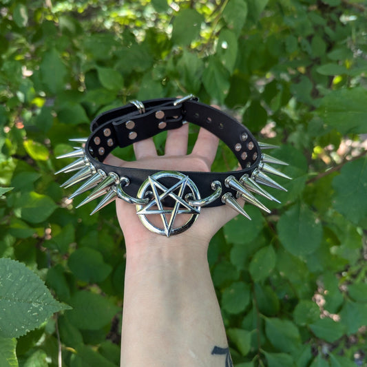 Silver Pentagram Choker