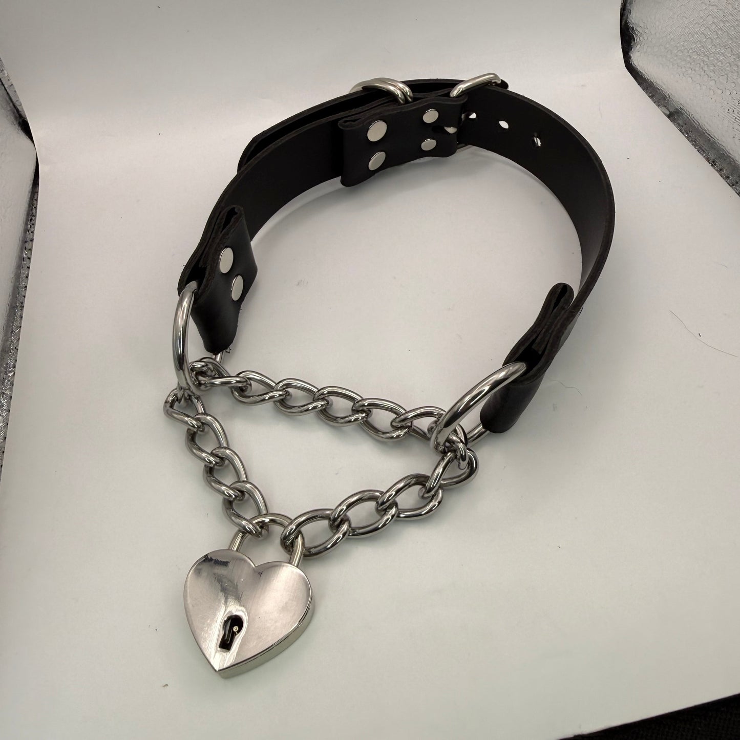 Padlock Chokers - Metallic Heart