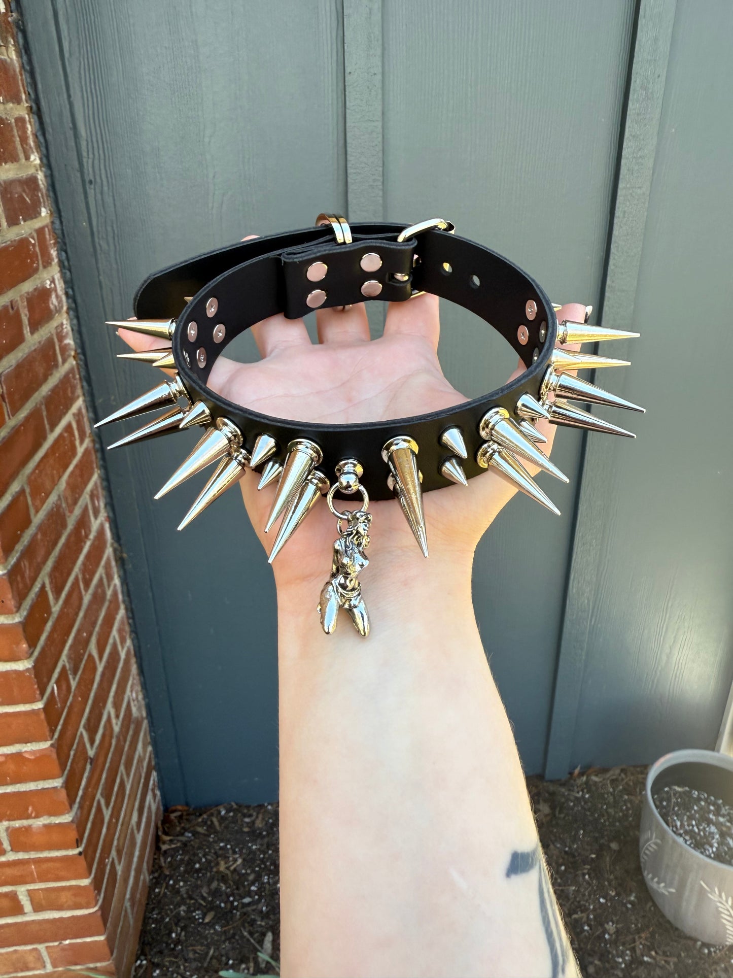 “Bound Babe” Choker