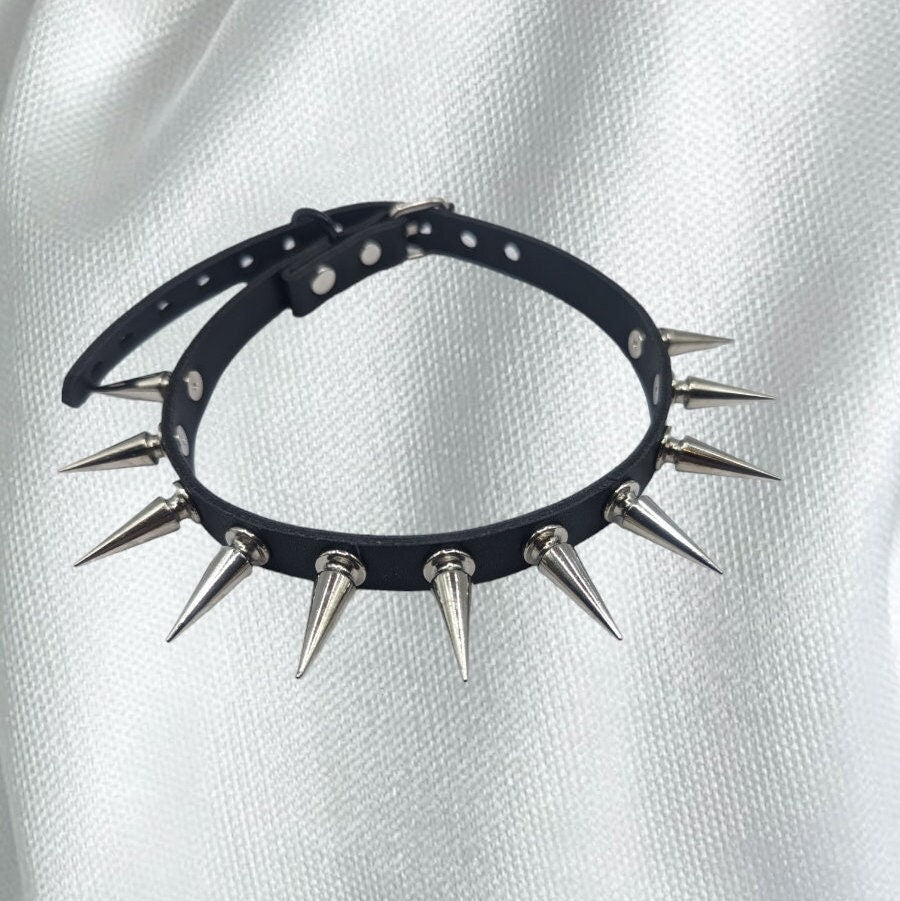 Thin Black Spiked Choker