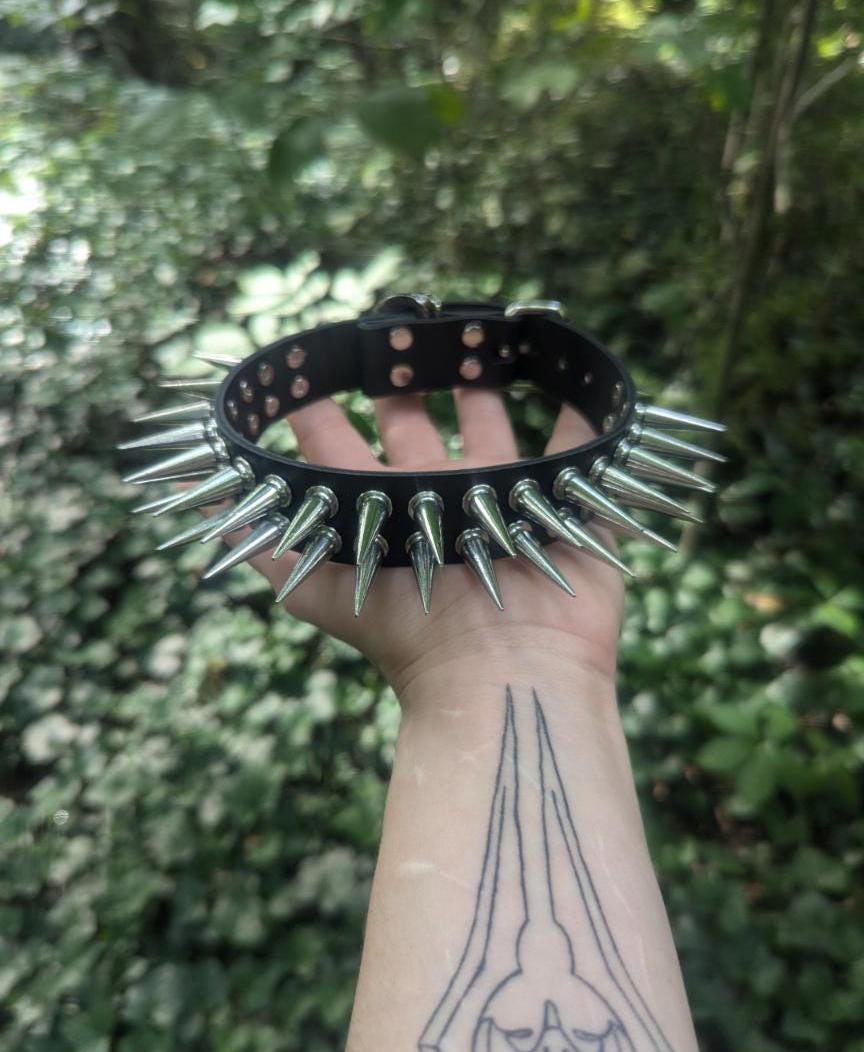 Classic Silver Spiked Choker