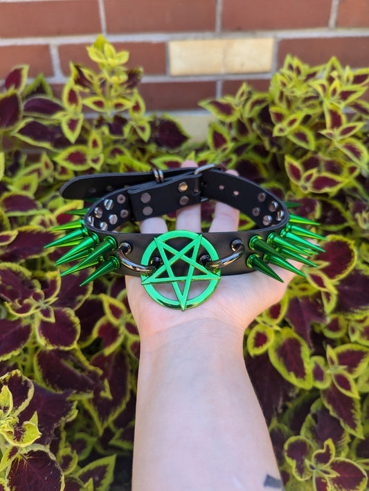 Green Pentagram Choker