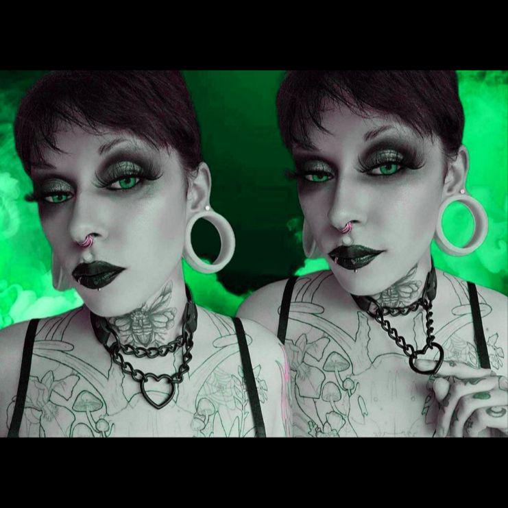 Black Heart Martingale Choker