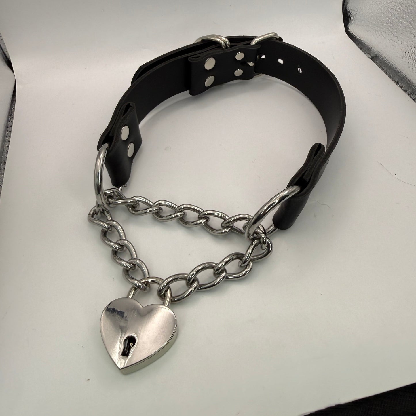 Padlock Chokers - Metallic Heart
