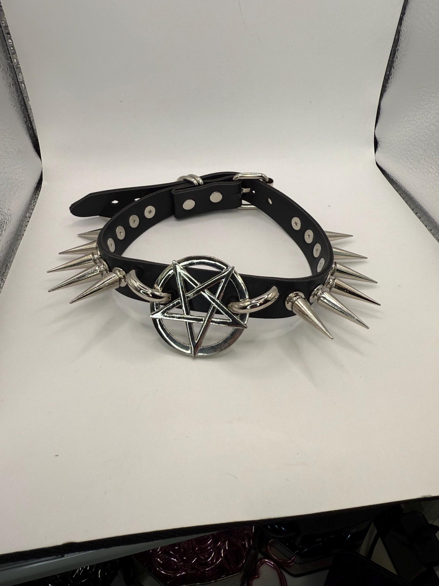 Thin Pentagram Spiked Choker