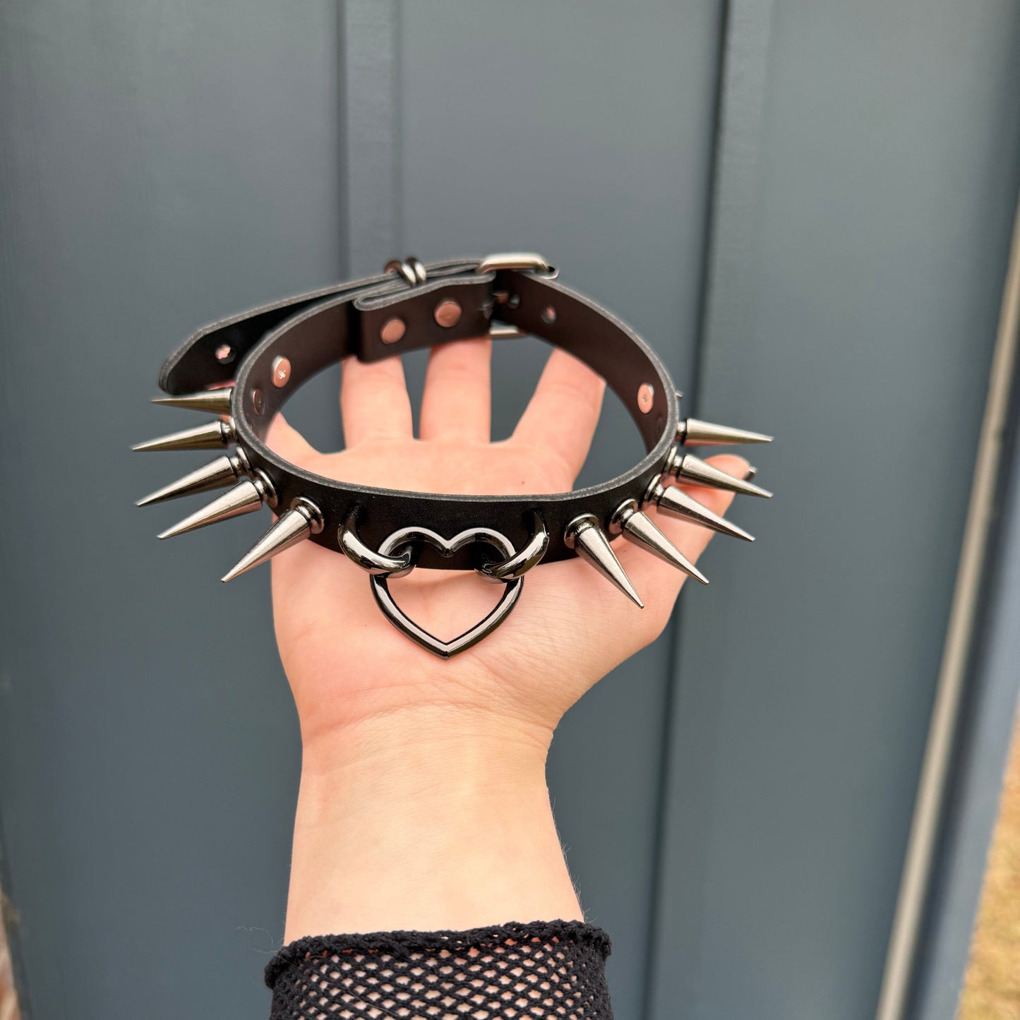 Thinner Heart Choker
