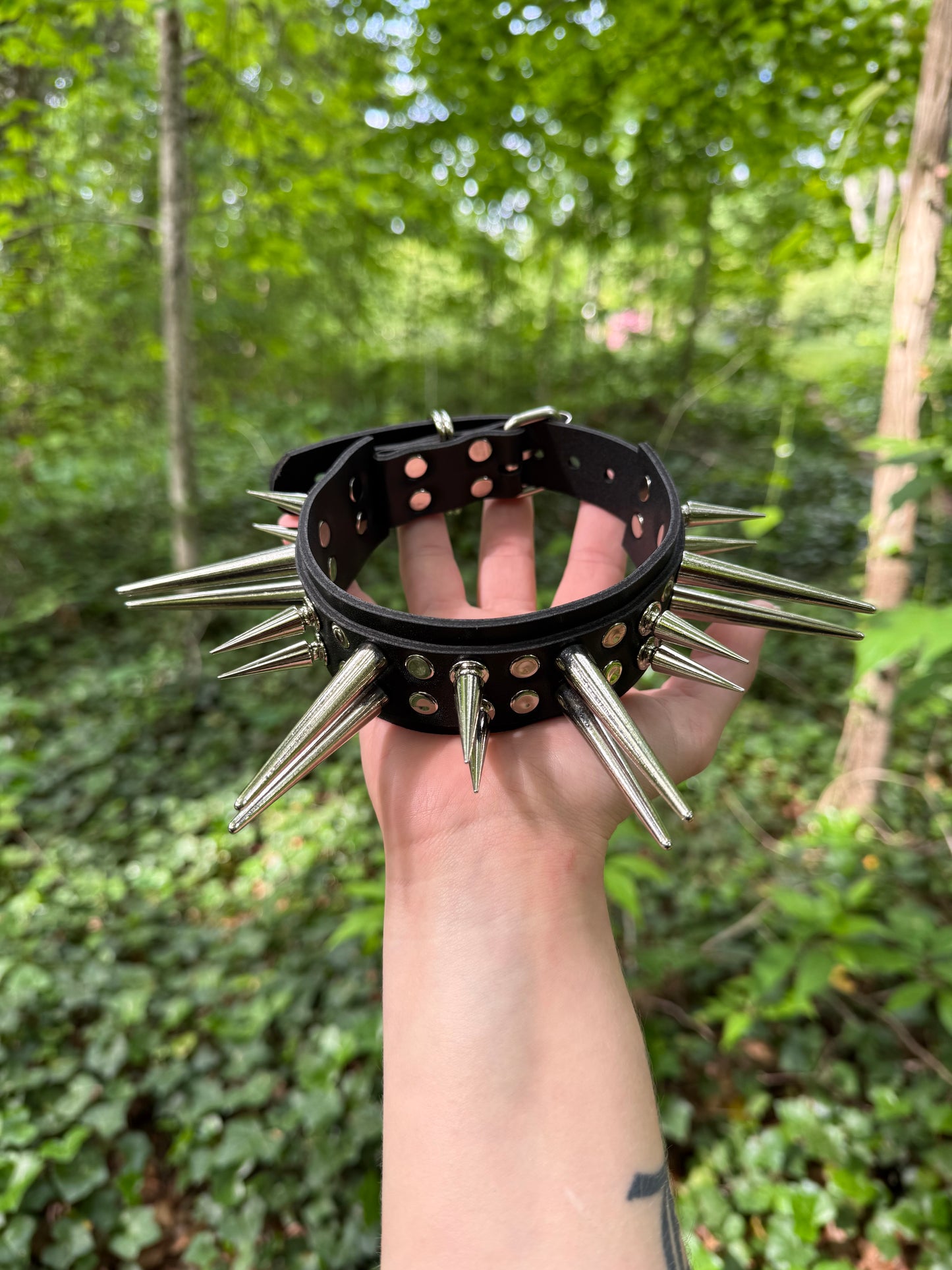 1.5” Wide XL Spikes Choker