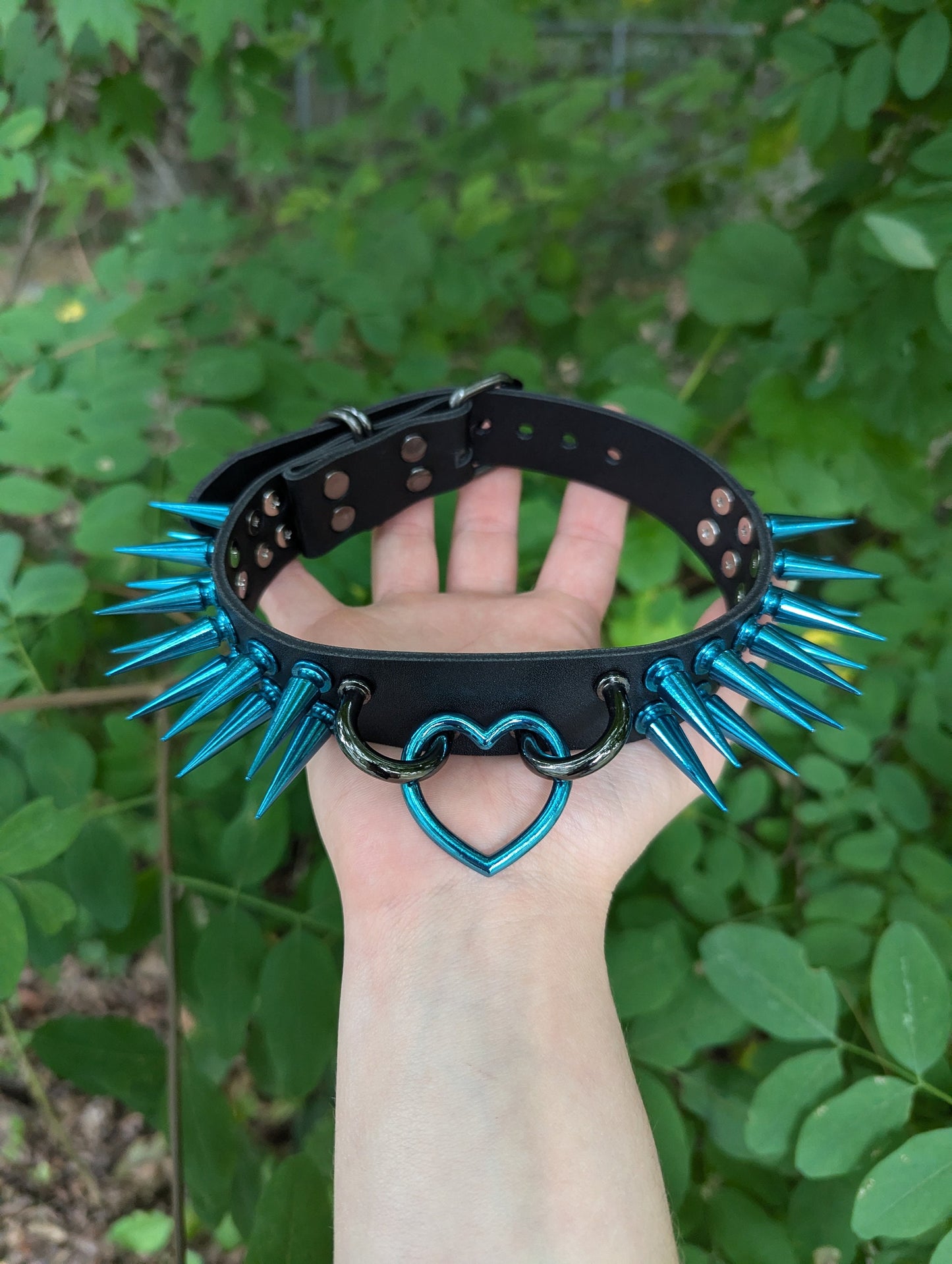 Blue//Black Heart Choker
