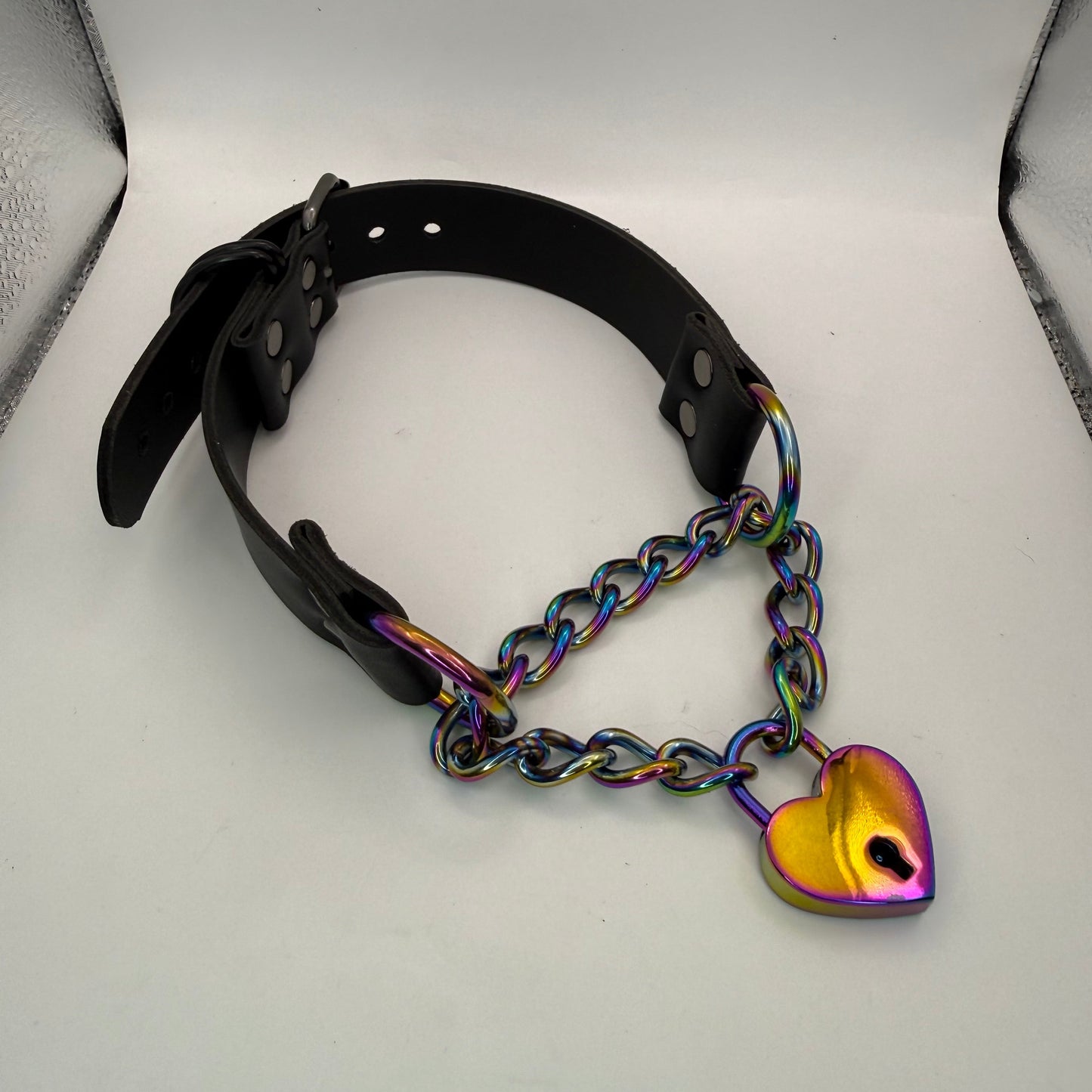 Padlock Chokers - Metallic Heart