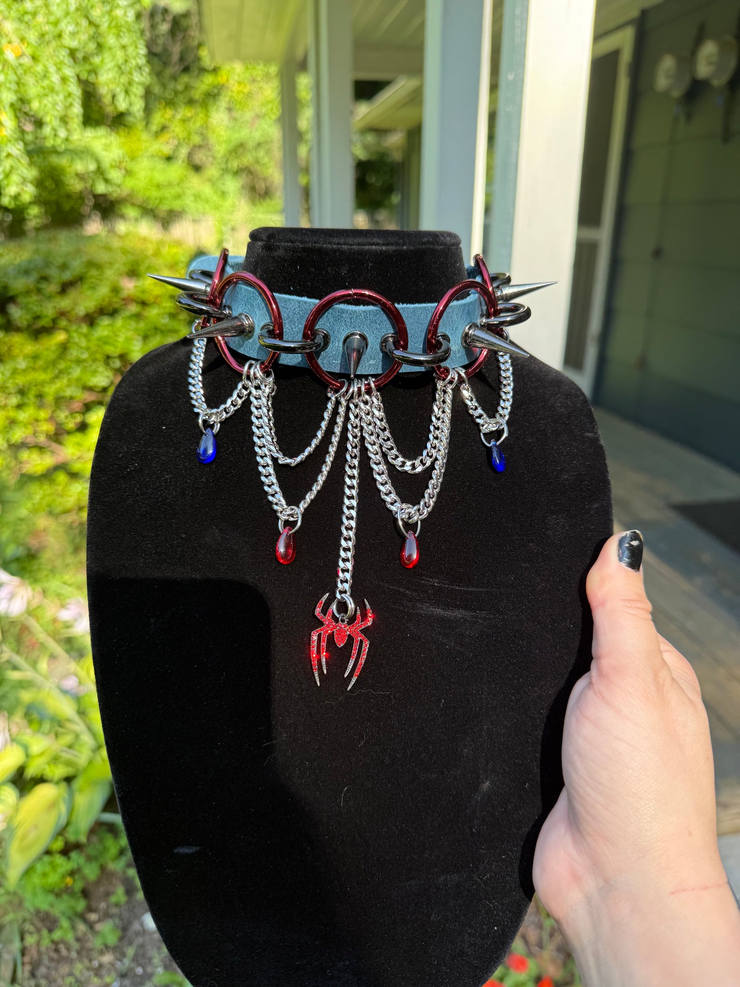 Spidey Choker