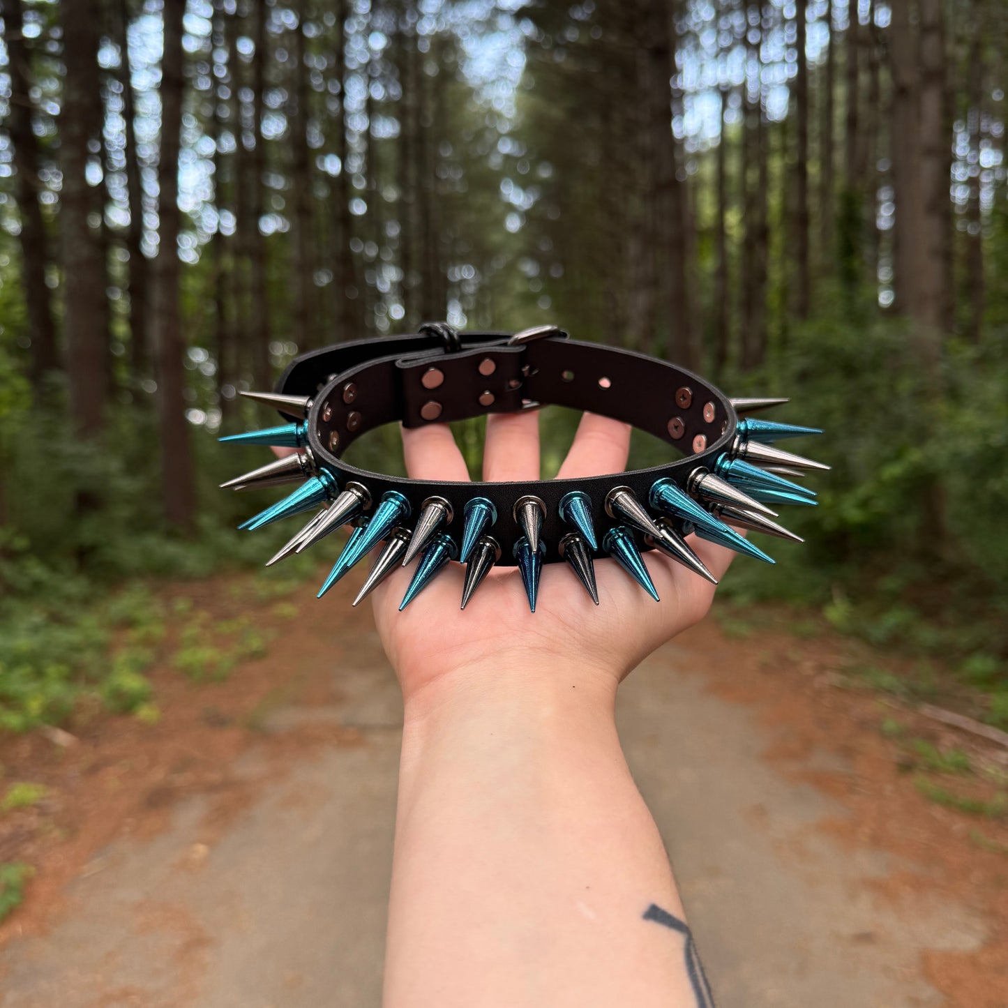 Blue // Black Spiked Choker