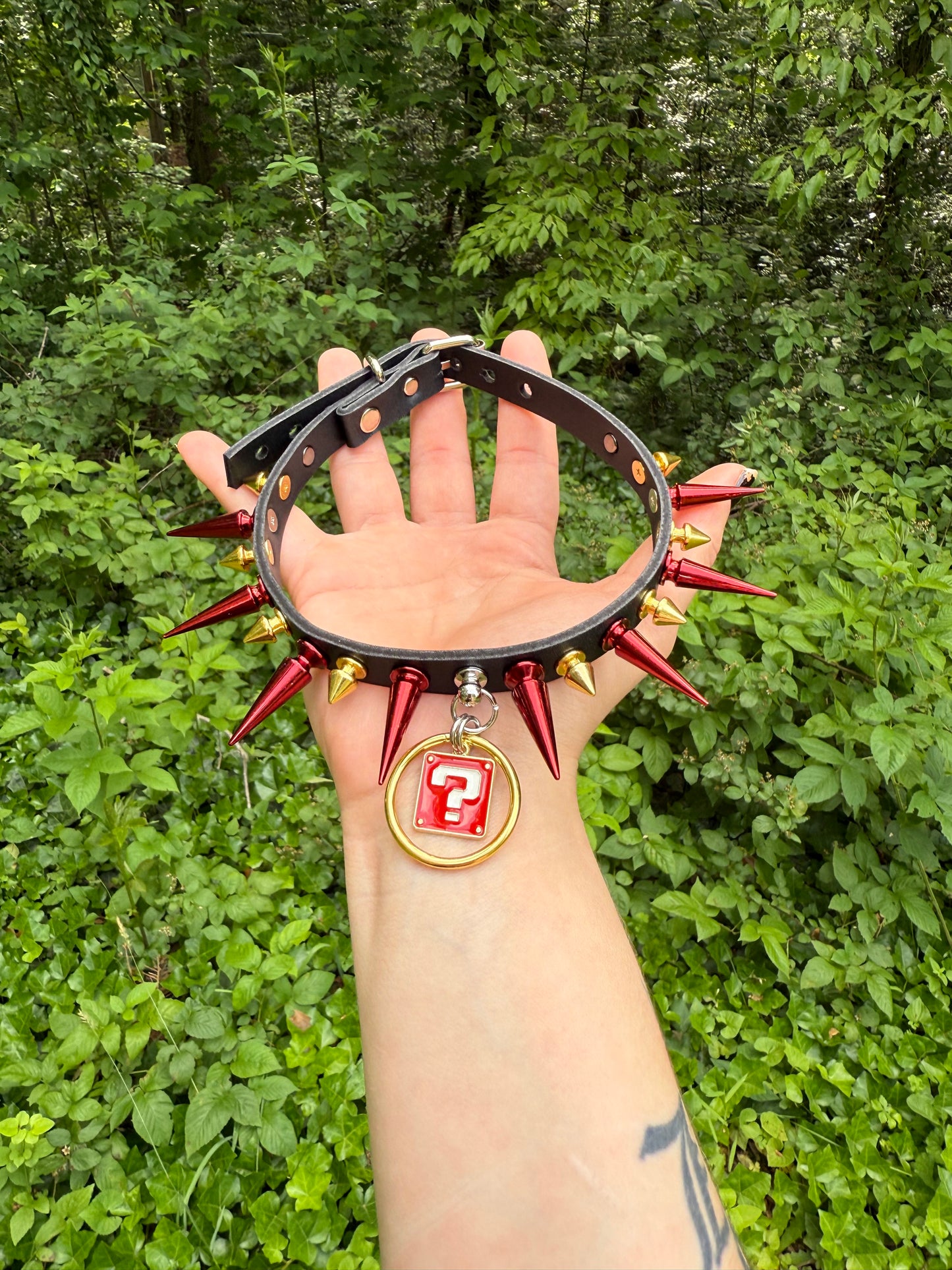 Question Mark Block Choker