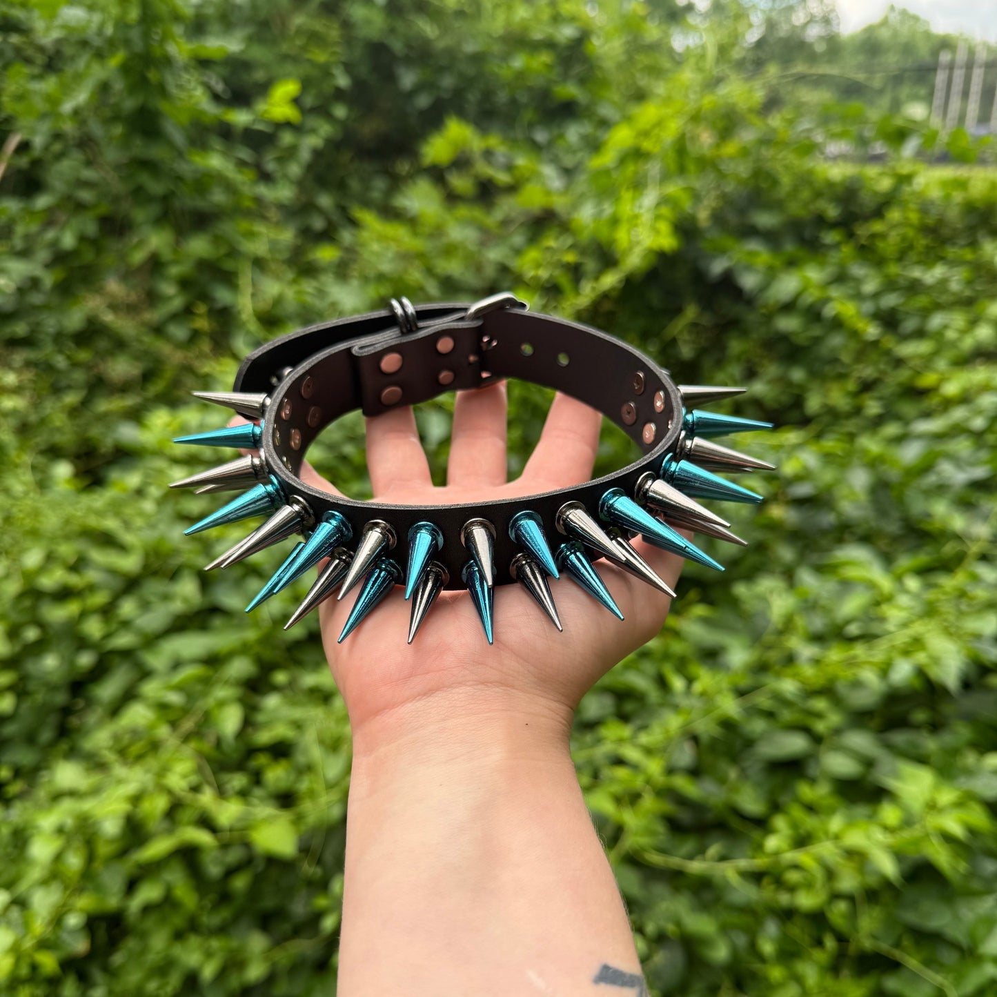 Blue // Black Spiked Choker