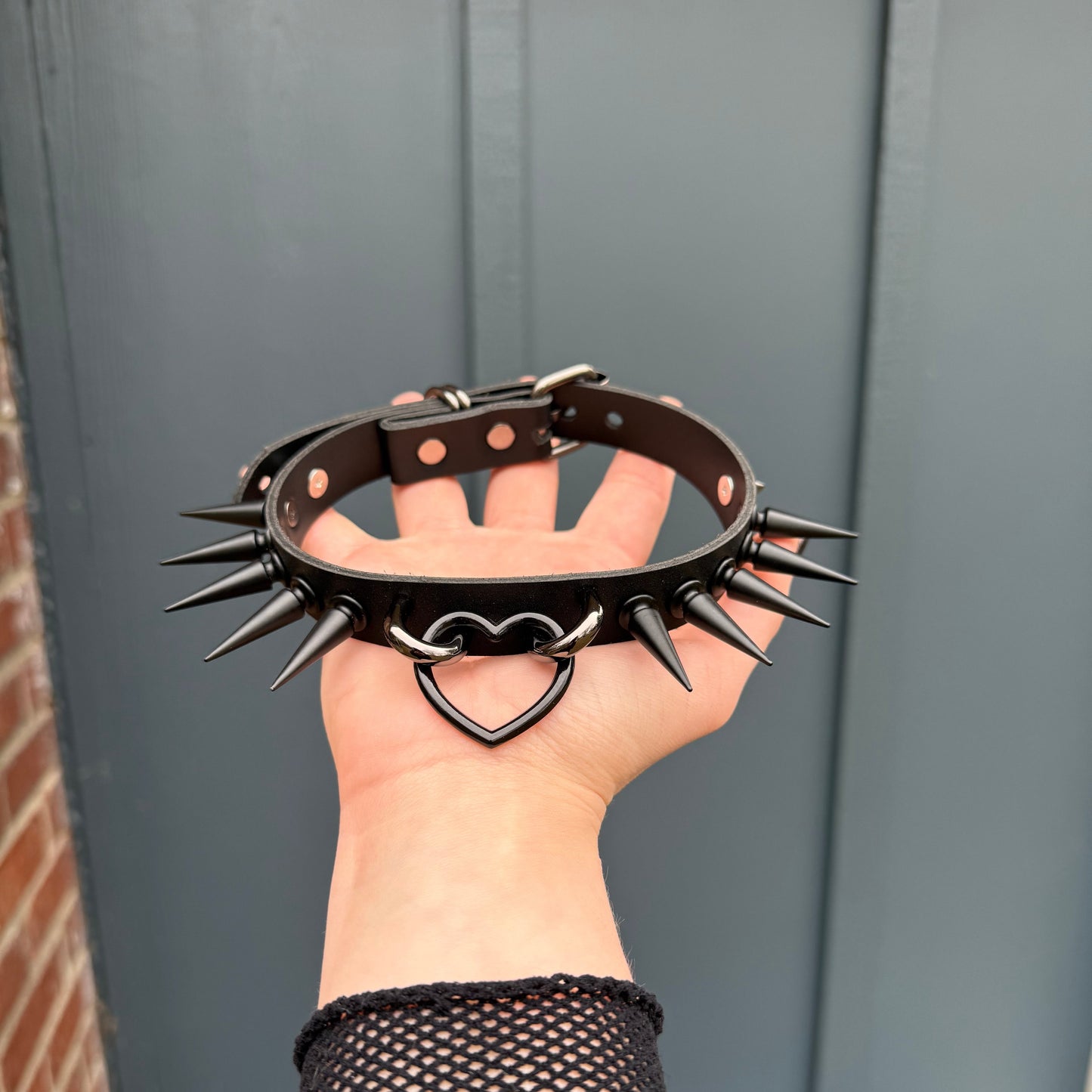 Thinner Heart Choker