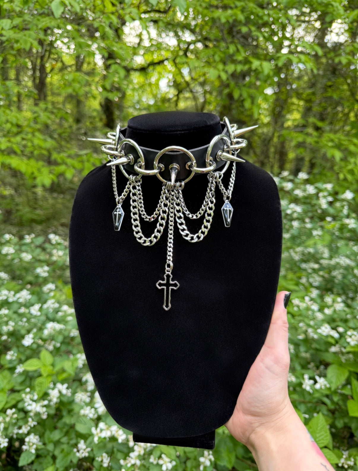 “Eulogy” Collar — Black or White