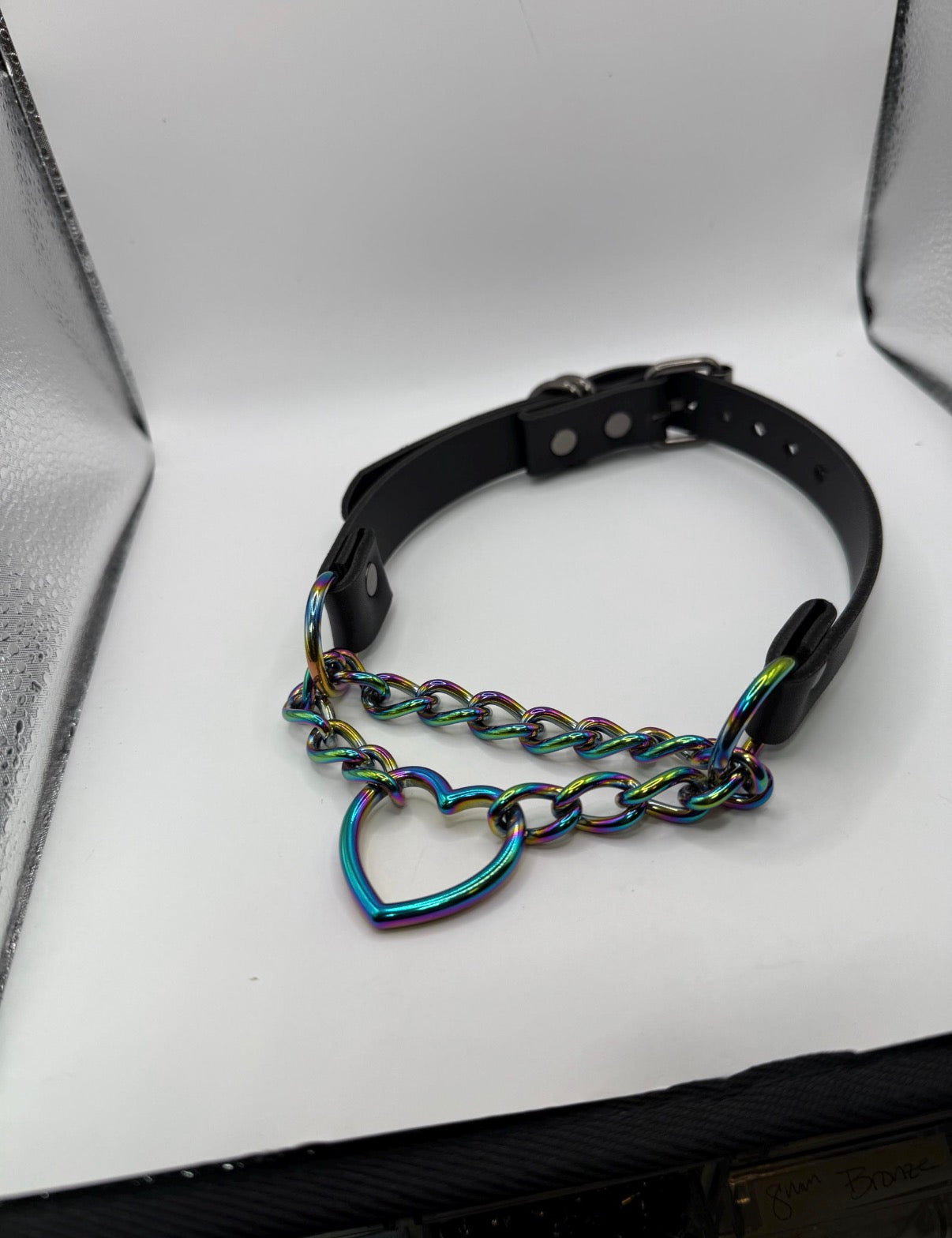 Rainbow Heart Martingale Choker