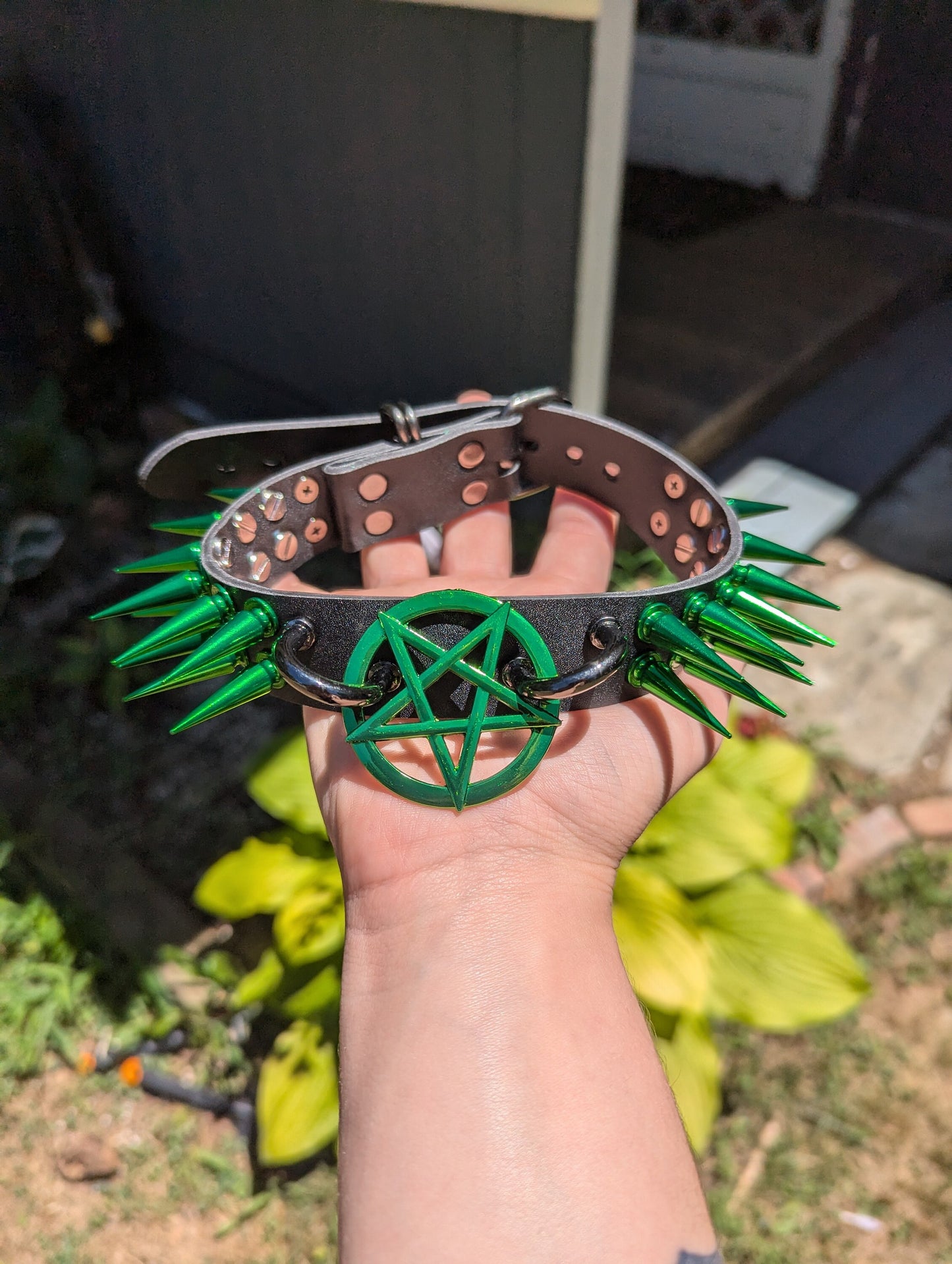 Green Pentagram Choker