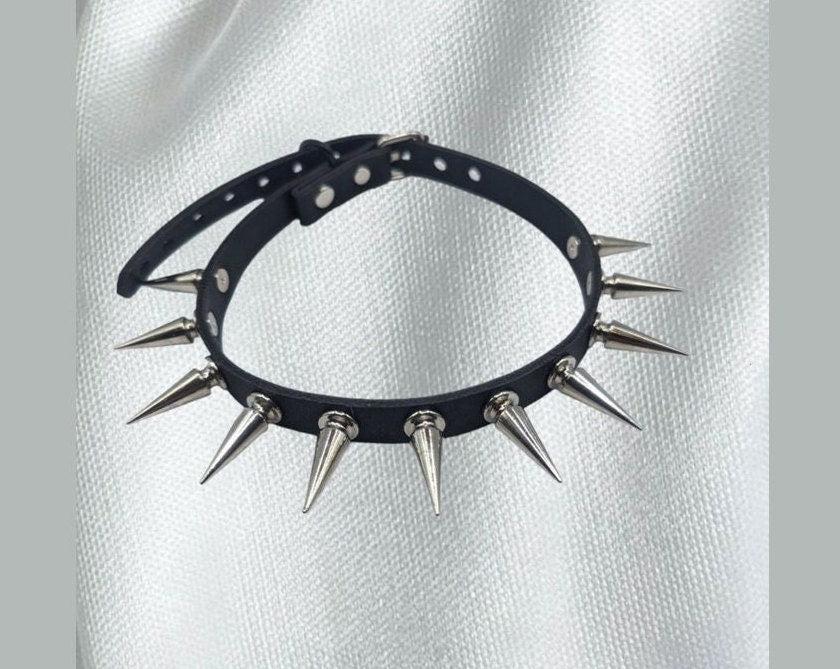 Thin Black Spiked Choker