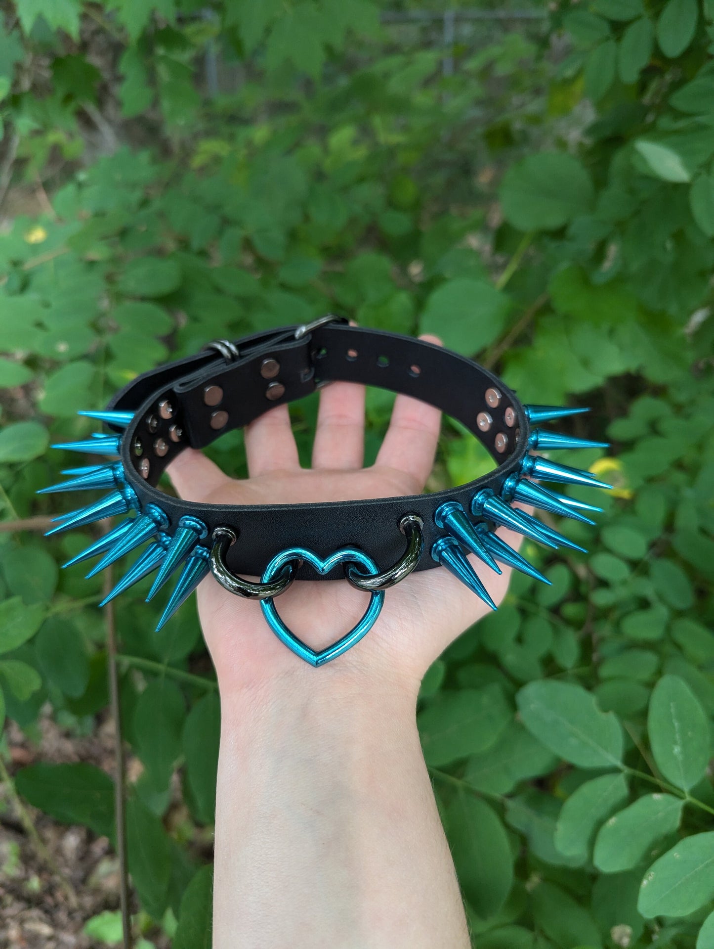 Blue//Black Heart Choker